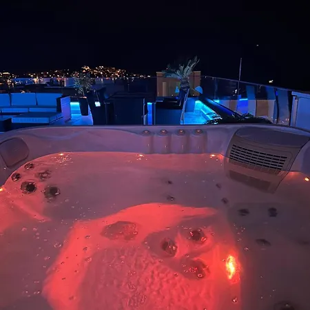 아파트 Luxury Lila 트로기르