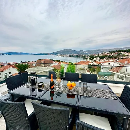 Luxury Lila Appartement