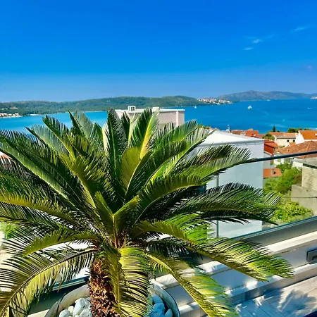 Apartment Luxury Lila