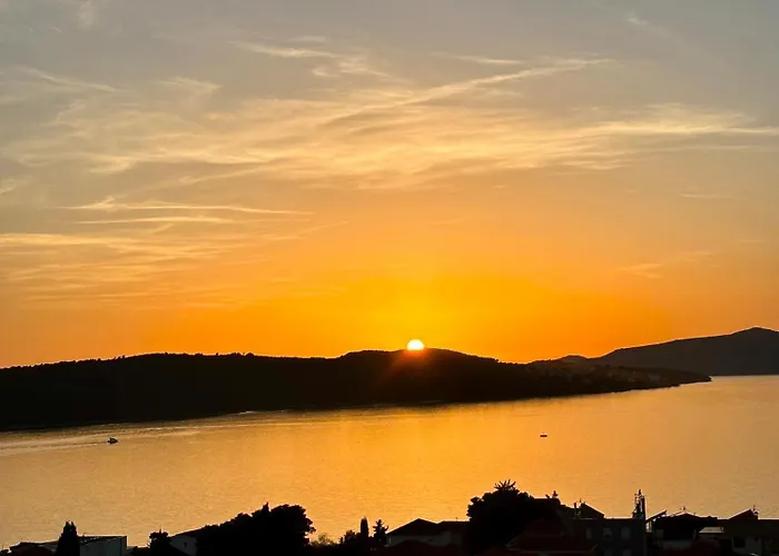 Apartment Luxury Lila