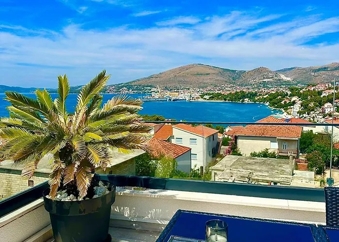 Luxury Lila Trogir